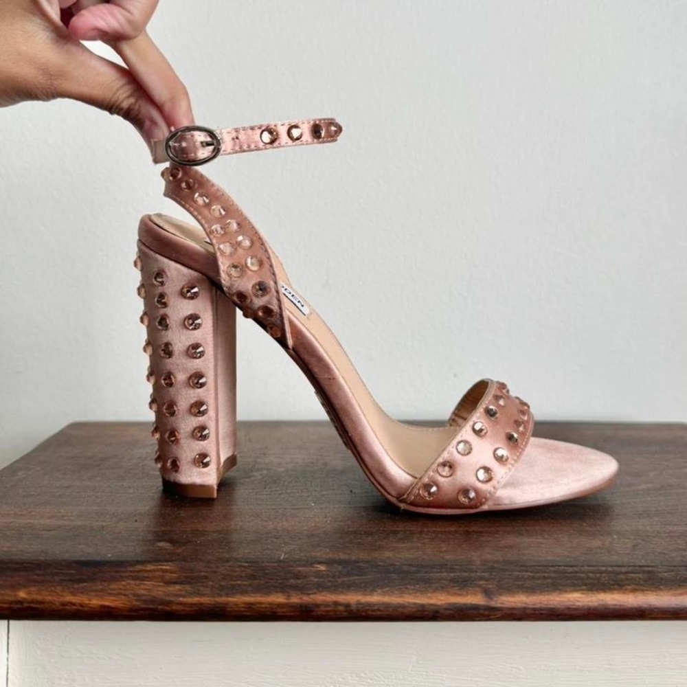 Pink rhinestone strappy heel Steve Madden Size 7.5 peep toe block